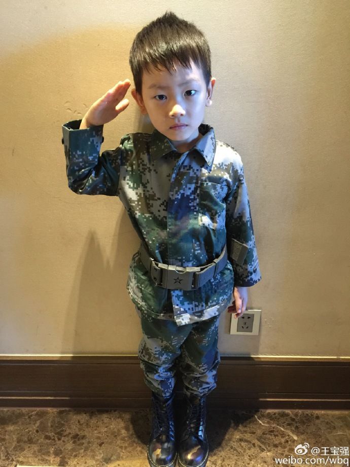 王宝强儿子王子豪近照曝光
