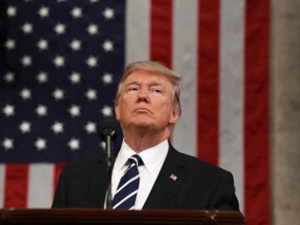 特朗普再次曝出惊天丑闻:美国总统可能要下台