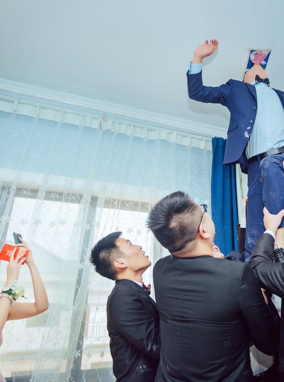 结婚一定要穿红内裤红袜子?婆婆妈妈们的这些