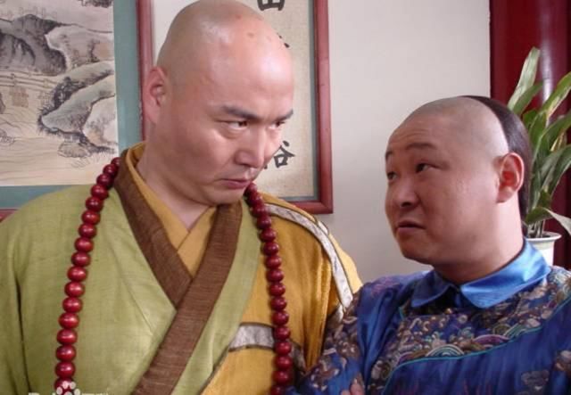 他是张国立身边的和尚,红了之后就消失,没有出家却过着隐居生活