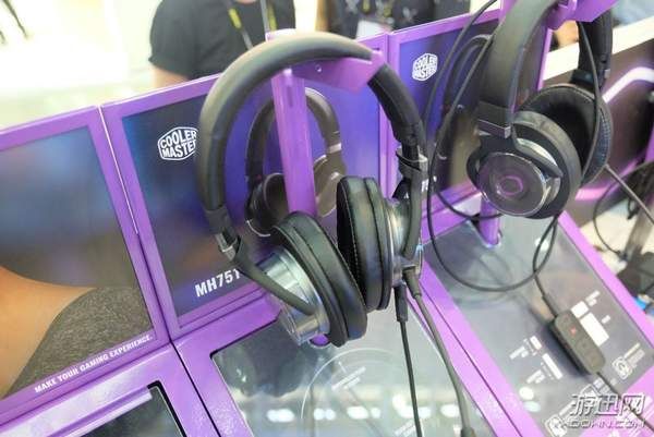 Cherry矮轴RGB机械键盘亮相COMPUTEX2018