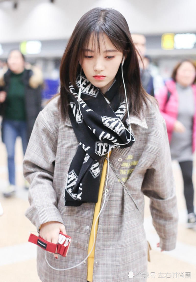 四千年美女鞠婧祎机场照,虽然脸没有辨识度,