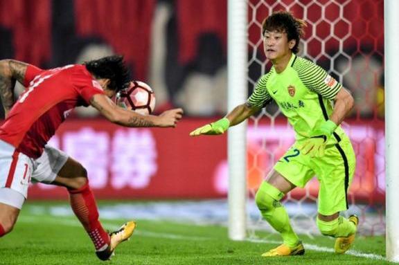 国安明年离队第一热门浮出水面:零出场的他寻