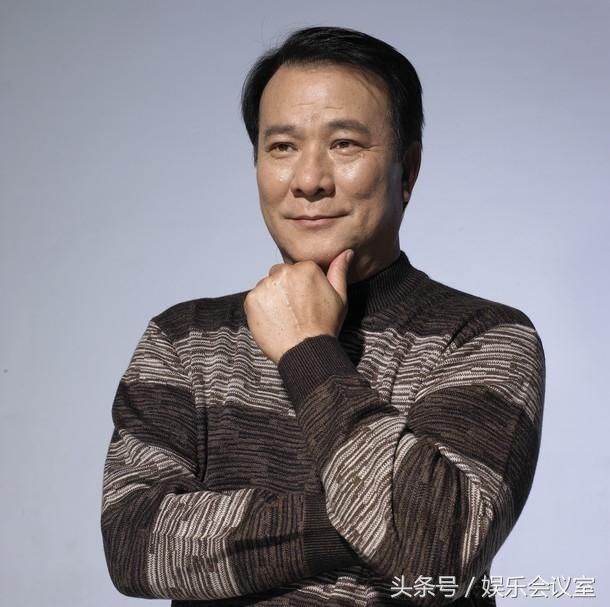 65岁李修贤近照,骂周星驰像条狗终反目成仇,现