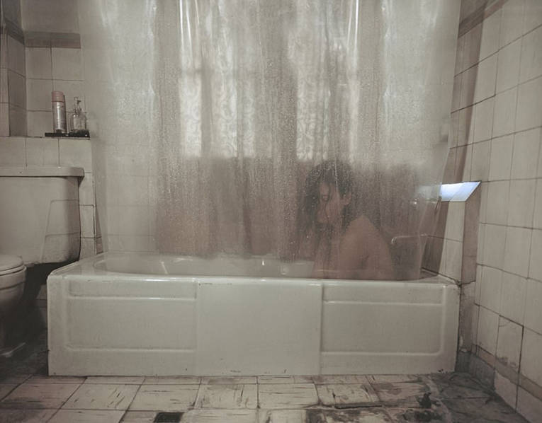 图为保拉作品。