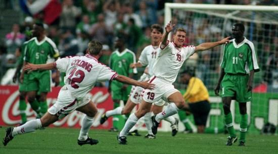 野兽足球的巅峰!一帮不知多少岁的bug,最暴力