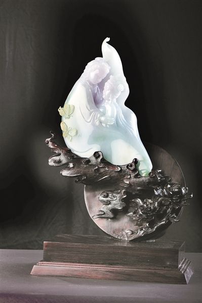 "镇平玉雕"用创新与匠心雕琢美玉名片