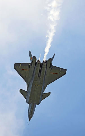 中国第二代舰载战机选型结果或是这样?