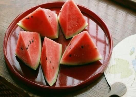 韩国西瓜售价高达34000元一个,来中国旅游使