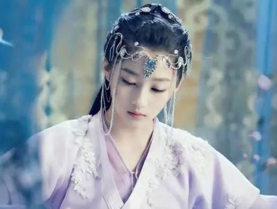 缺席期末考试的关晓彤曾自曝想考北大,其实她