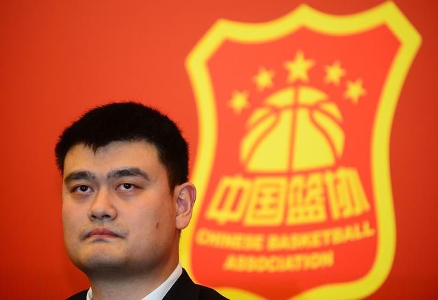 先见之明!7位外籍主帅凸显CBA尴尬,姚明当年