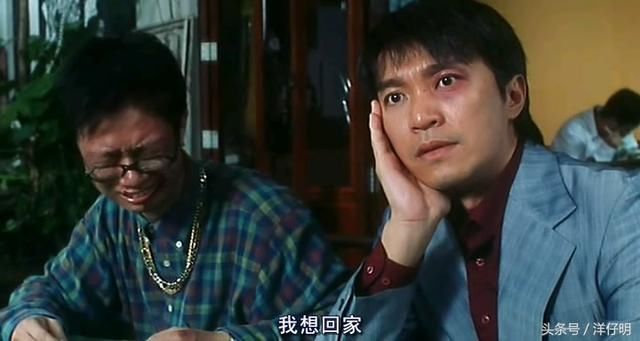 为了感激万梓良的提携之恩,周星驰在筹拍《喜剧之王》时,为万梓良量