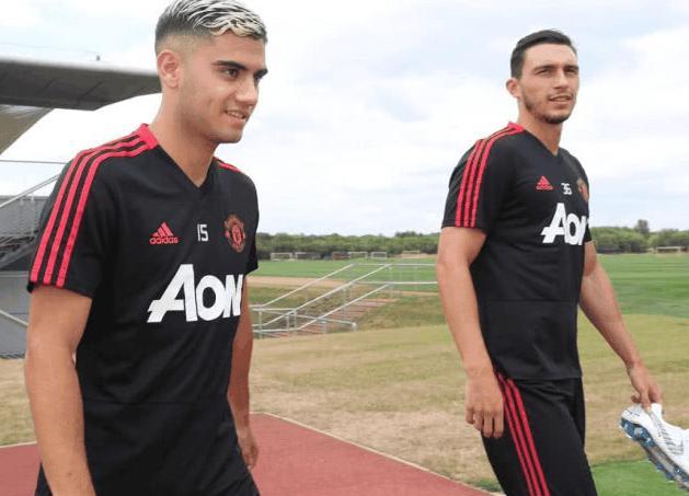 曼联发布季前训练照,桑切斯球衣号码引猜疑!