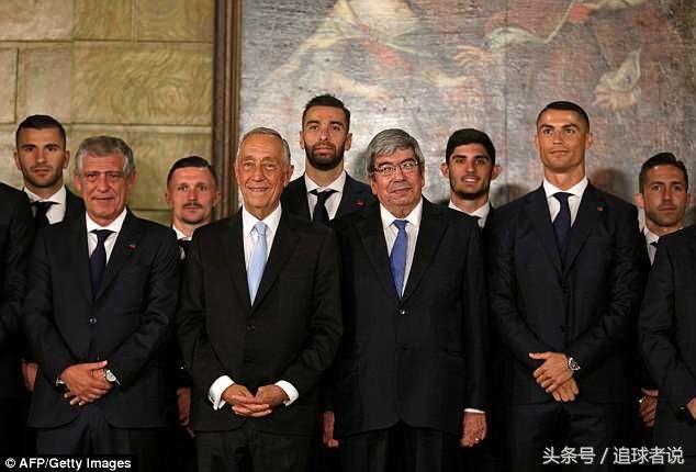 葡萄牙总统接见C罗为世界杯壮行,这下不拿冠军