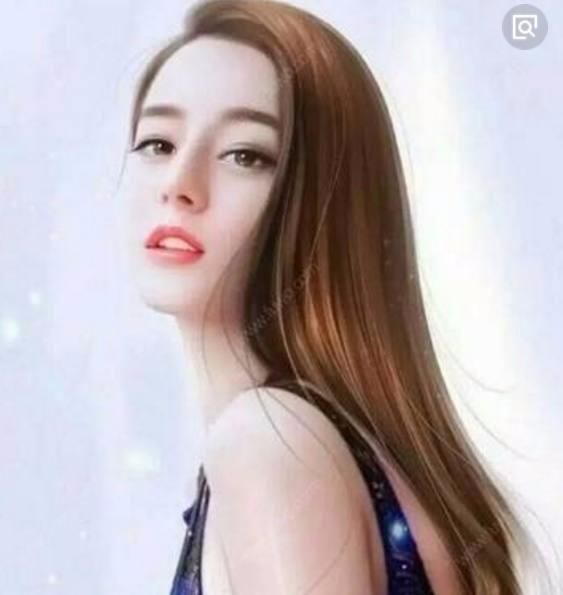 迪丽热巴的4张图片中,仅有一张是手绘图,真爱