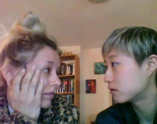 小龙女公开认爸爸,成龙微博沦陷!网友评论热议