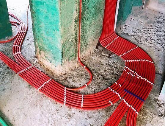 新房水电刚做完,业主却说弯度做的太大死活不