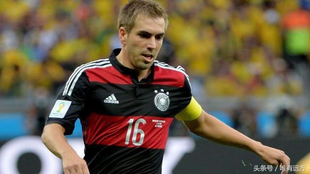 泪崩!随《天下足球》一起,回顾那些2017年告别的传奇巨星 泪崩!随《天下足球》一起,回顾那些2017年告别的传奇巨星