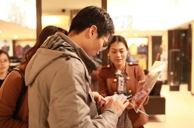 韩国人去日本旅游,却喜欢假装成中国人,网友:太