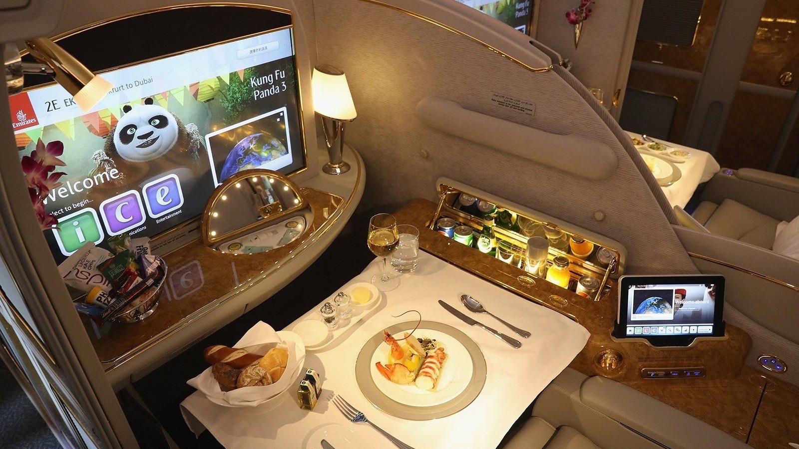 阿联酋航空A380头等舱:空中能淋浴 阿联酋航空A380头等舱:空中能淋浴