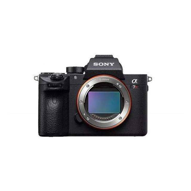 用各前辈来对比A7R3