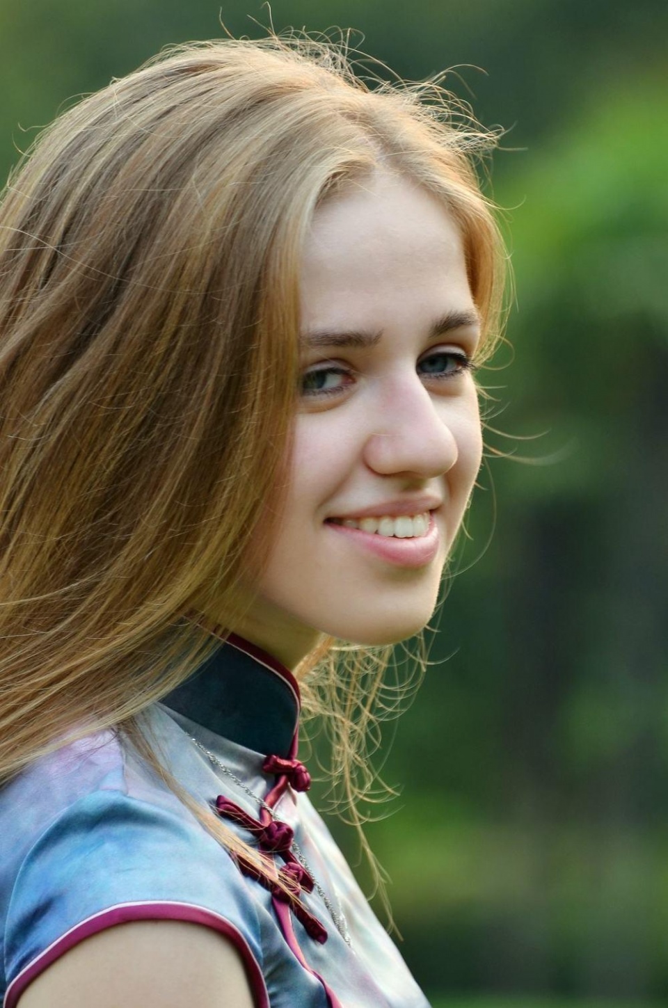 广袤的土地造就了俄罗斯人坦荡宽阔的胸怀,全世界都称他们为战斗民族