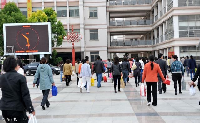 中考考不上重点高中,应该选择什么样的学校呢