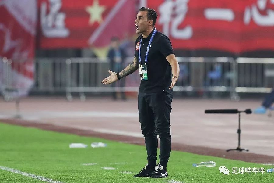 突发!高拉特拒绝续约,将与保利尼奥上演西甲恒