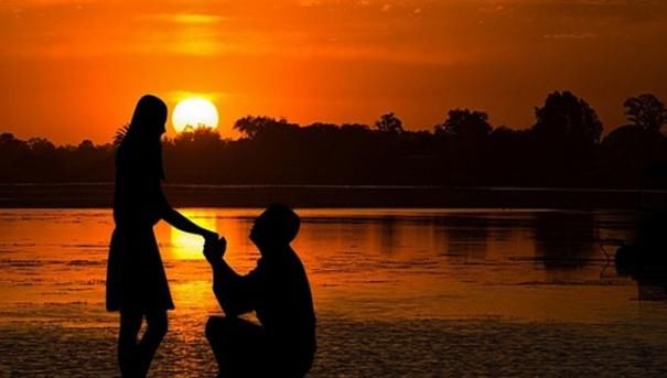 婆婆总是偷偷拿钱贴补家用,无意得知原委,我方