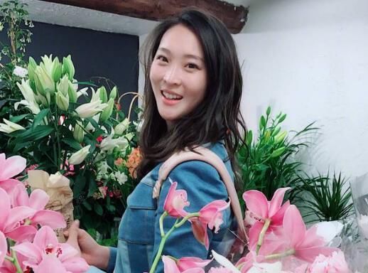 女排队员学历高!刘晓彤清华读研,惠若琪读博,网