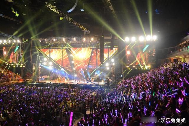 周杰伦成都站演唱会被约谈,网友:早就该处理了