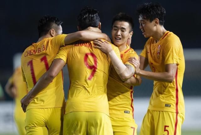 亚运会这么低级的足球比赛,小组三连胜媒体先