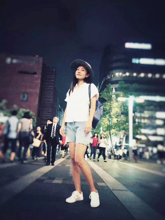 那个很会写攻略的女孩开了家旅行社,一年卖出