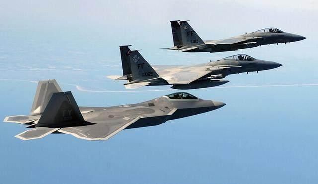 中国需要多少架歼20战斗机?网友:500架,专家给