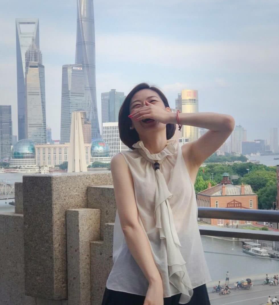 山东鲁能门将王大雷的妻子,晒出自己的生活照