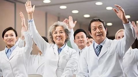2018中医师承政策,无学历也可以开中医诊所!