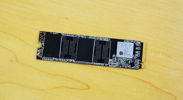 PCIe NVMe SSD新选择,台电幻影NP800评测