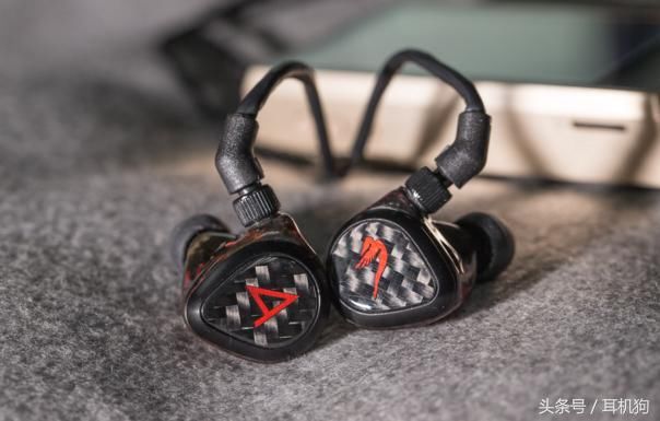 多单元动铁耳机大盘点!你听说过42个单元的动