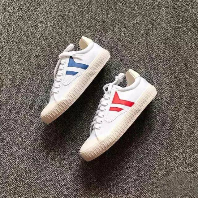 这款最百搭小白鞋,王菲杨幂等众多明星女神都