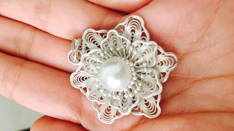 极致手工之美 0.5毫米银丝在他们手中变成这样！