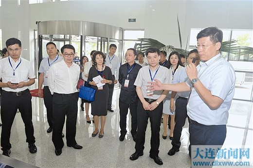 上海到巴黎旅游费用跟团_大连到上海旅游团_上海到临安旅游跟团走