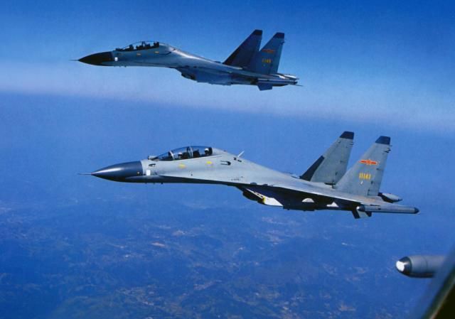 歼16战斗力和苏30战斗力的区别在哪?歼16全面