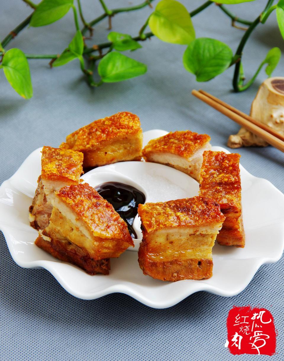 五花肉最美味的做法就是它,皮脆不腻肉多汁,没人不爱吃!