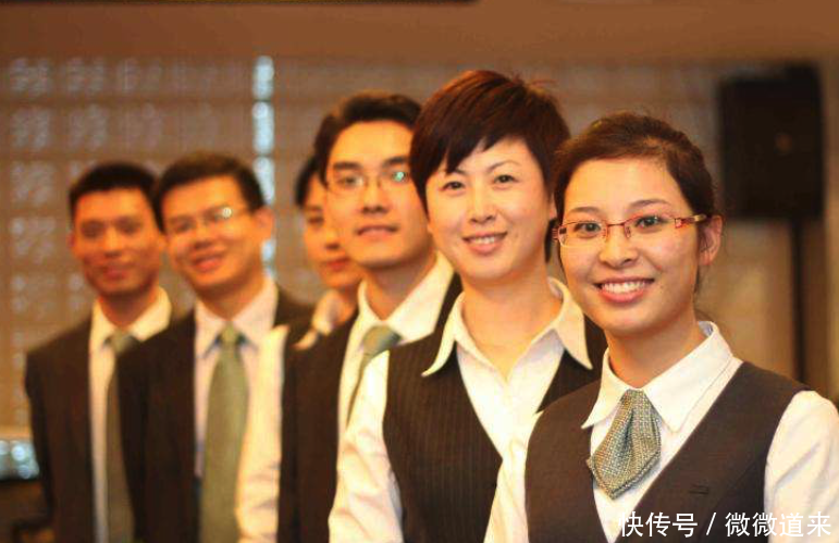 面试官:如何让猫主动吃辣椒,小伙的回答,当场录