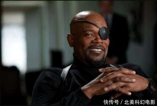 复仇者联盟参加世界杯踢足球这样安排