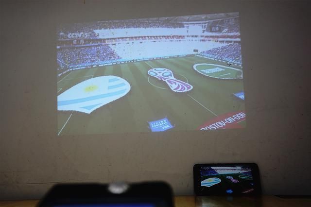 厉害了我的投影,索尼Xperia Touch有的,这国产