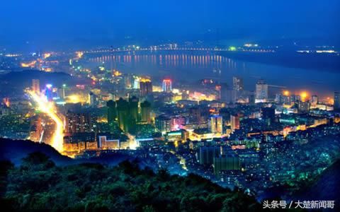 湖北最新城市排行榜,不看大小看实力