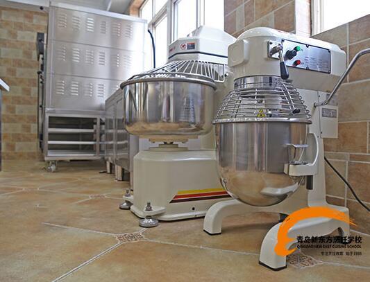 青岛厨师培训:潍坊人学西点烘焙,培训学校哪家