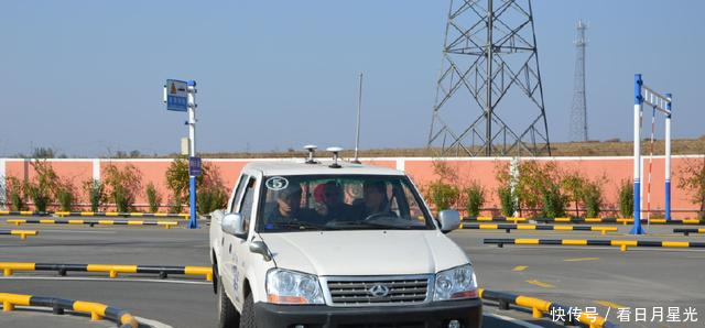 8月驾考出新规,科一科四无限补考,科二科三却