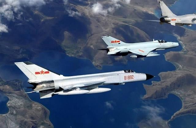 歼8战斗机还在服役,后劲十足,到底什么时候会